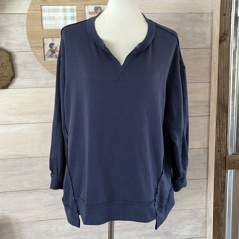 NWT True Craft Over Size Blue Sweatshirt XS